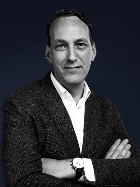 Portrait of Dennis Plomp